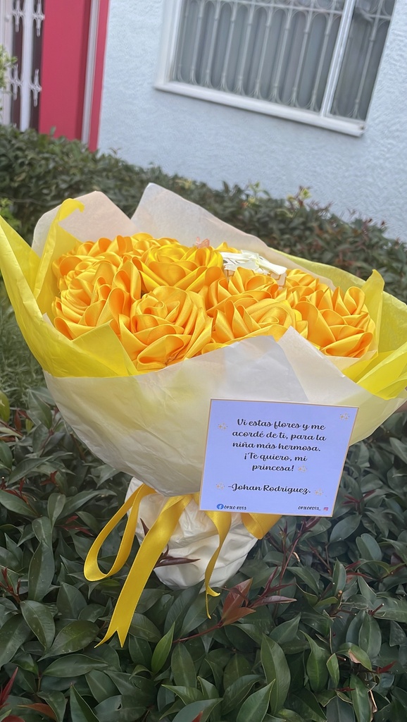 Combo de regalo 12 rosas + anillo 