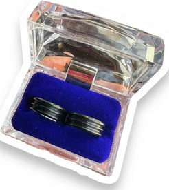 Argollas pareja promesa relieve negro